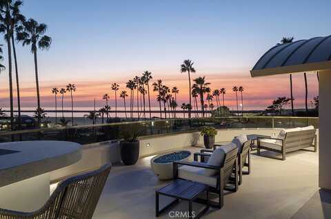 3000 Breakers Drive, Corona del Mar, CA 92625