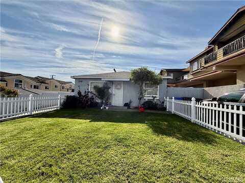 2518 Gates Avenue, Redondo Beach, CA 90278