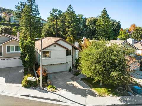 24113 Clearbank Lane, Newhall, CA 91321