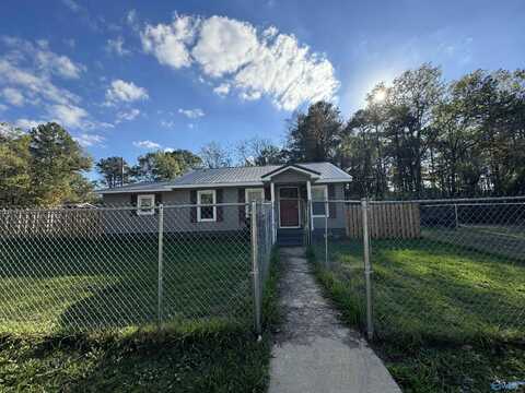 2918 Hickory Street, Gadsden, AL 35904