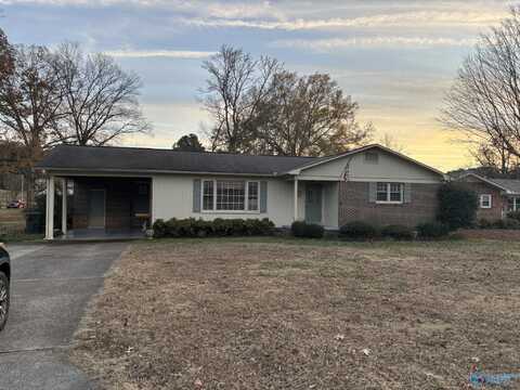 304 Washington Circle, Scottsboro, AL 35768