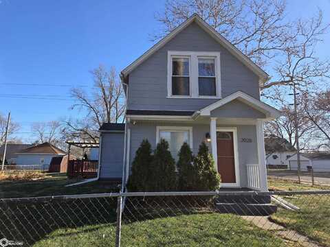 2028 S Central Avenue, Burlington, IA 52601