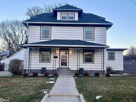 1010 Center Street, Manning, IA 51455