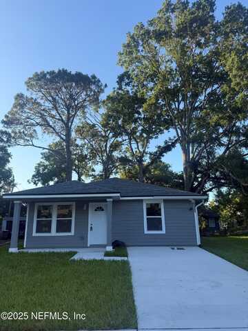 1651 W 15TH Street, Jacksonville, FL 32209
