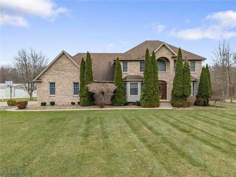 5018 Avalon Road NW, Carrollton, OH 44615