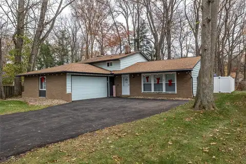 3081 W 230th Street, North Olmsted, OH 44070