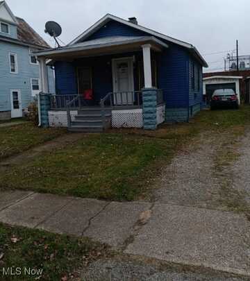 131 S Logan Street, Elyria, OH 44035