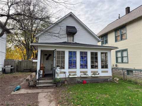 7107 Lawn Avenue, Cleveland, OH 44102