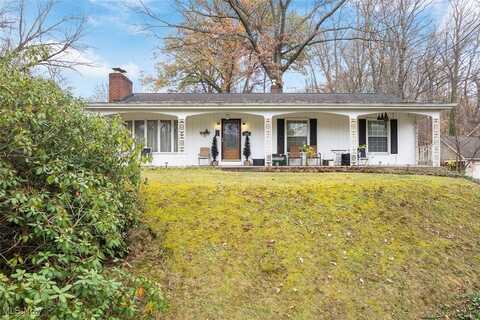 3143 Ethan Allen Road, Barberton, OH 44203