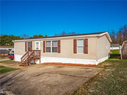 243 Lara Drive, South Zanesville, OH 43701