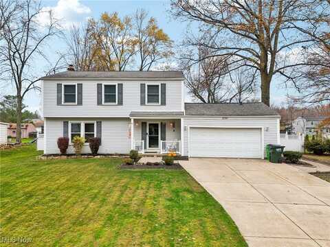 2041 Willowdale Drive, Stow, OH 44224