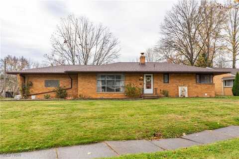 596 Deering Drive, Akron, OH 44313