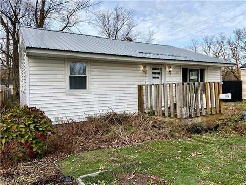 1319 E 30th Street, Ashtabula, OH 44004