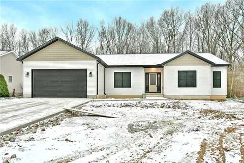 2321 Wilshire Drive, Cortland, OH 44410