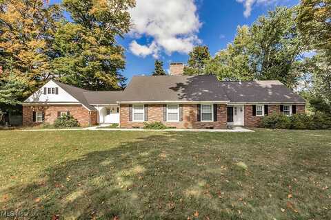 130 Woodiebrook Road, Chardon, OH 44024