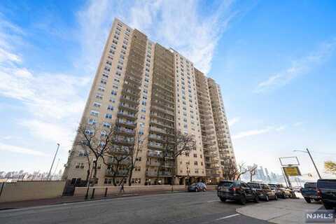 6600 Boulevard East, West New York, NJ 07093