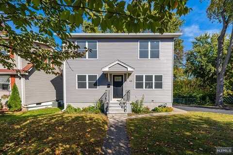 48 Garwood CT E, Garfield, NJ 07026