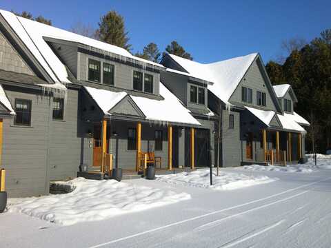 60-B Landing Circle, Stowe, VT 05672