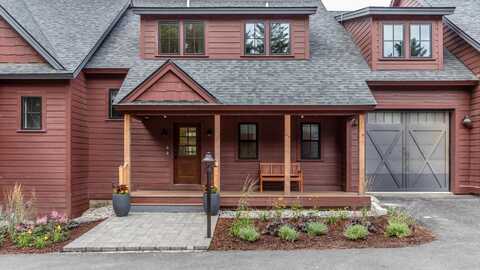 28-B Landing Circle, Stowe, VT 05672
