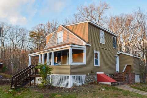 135 Groveland Avenue, Manchester, NH 03104