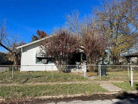 1119 W 7th Street, Okmulgee, OK 74447