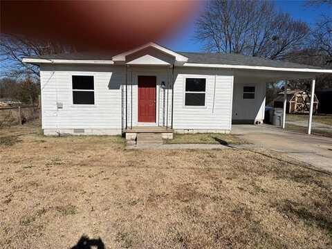 558 W CLAY AVE., Chouteau, OK 74337