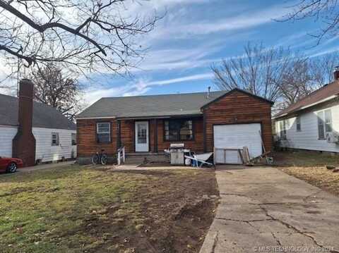 1429 Maple Street, Bartlesville, OK 74003