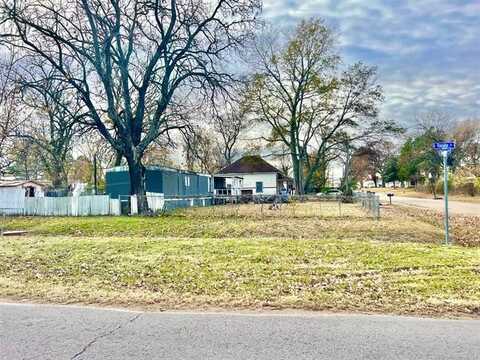 300 Cherokee Street, Vian, OK 74962