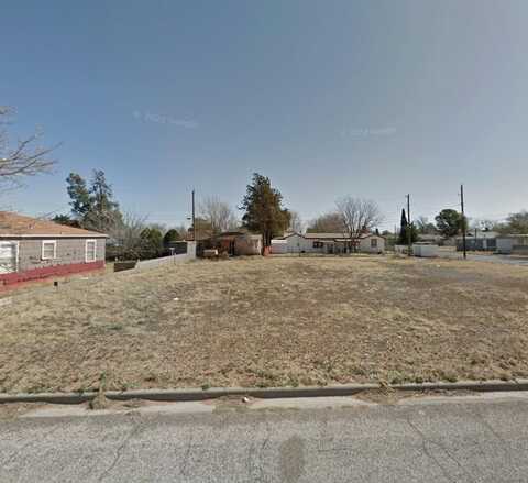 902 NE 1st Place, Andrews, TX 79714