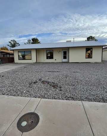 1409 Challenger AVE, Alamogordo, NM 88310