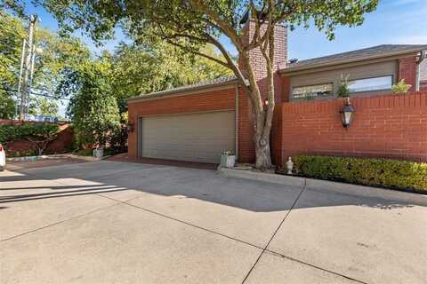 2825 NW Grand Boulevard, Oklahoma City, OK 73116