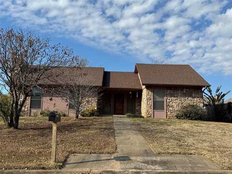 2 N Gilpin Avenue, Shawnee, OK 74804