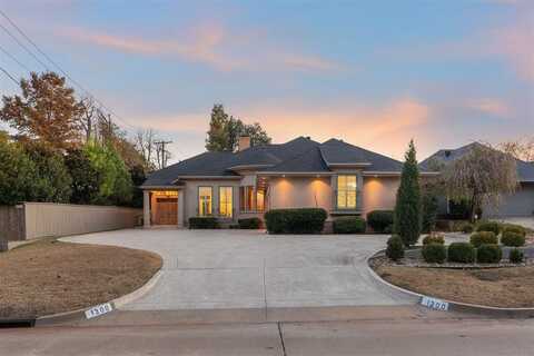 1300 Glenbrook Terrace, Nichols Hills, OK 73116