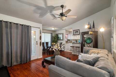 2103 Horizon Trail, Arlington, TX 76011