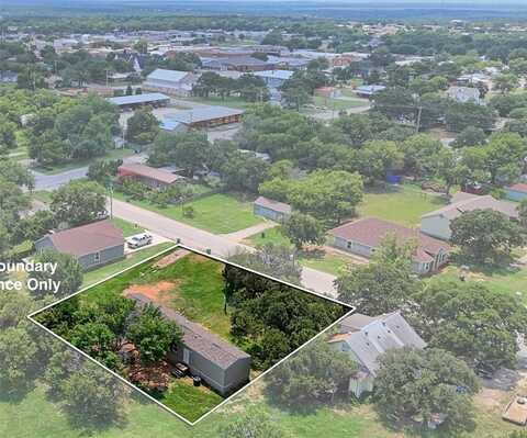 504 Fannin Street, Nocona, TX 76255