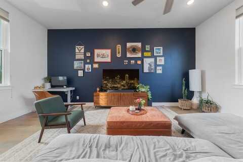 621 N Tyler Street, Dallas, TX 75208