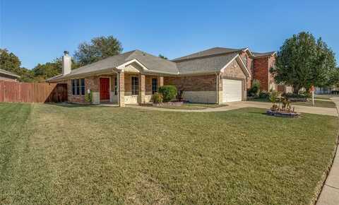 905 Deedee Creek Drive, Euless, TX 76040