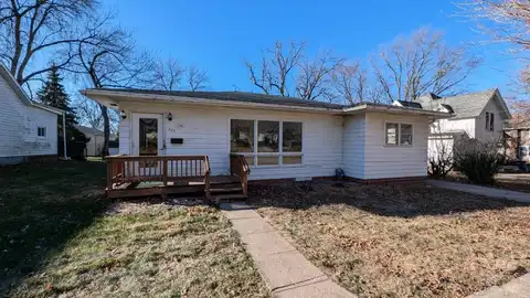 205 N Kilworth St, Exira, IA 50076