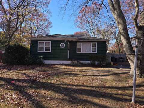 212 CYPRESS DR, Mastic Beach, NY 11951