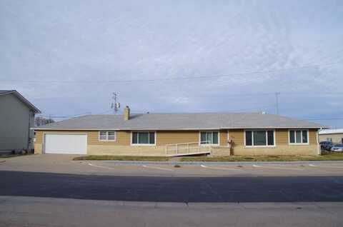 713 S F St, Broken Bow, NE 68822