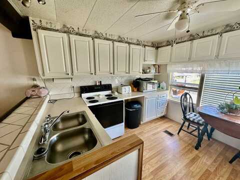 919 Reed Canal Road, Daytona Beach, FL 32119