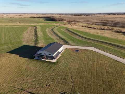 000 N 300 Rd, Overbrook, KS 66524