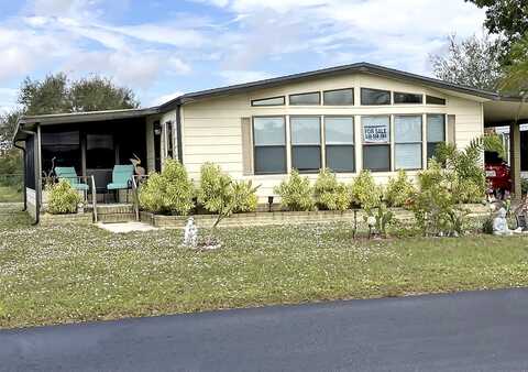 11577 N Carolina Dr, Bonita Springs, FL 34135