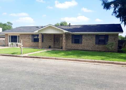 114 Ridgecrest, Hallettsville, TX 77964