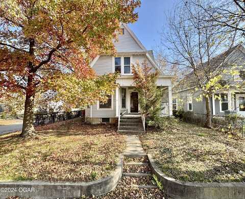 1903 S Sergeant Avenue, Joplin, MO 64804