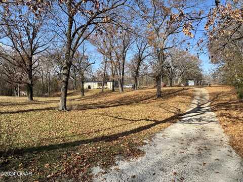 14203 Apple Road, Diamond, MO 64840