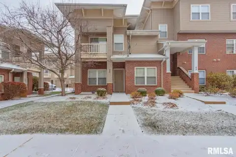 11217 N OAKWOOD Drive, Peoria, IL 61615