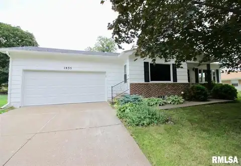 1835 18TH Street, Bettendorf, IA 52722