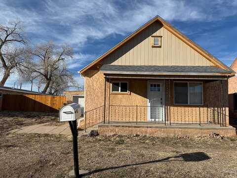 110 10th St, Walsenburg, CO 81089