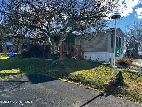 205 Robin Lane, East Stroudsburg, PA 18301